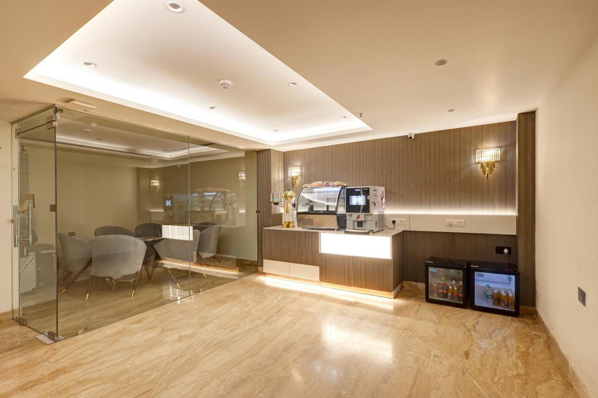 The Tyche New Delhi - Traveller'S Choice Award Winner 2025 Nové Dillí Exteriér fotografie